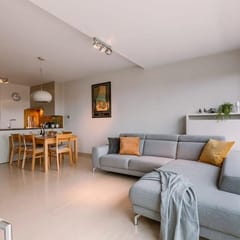 Coastal retreat near beach w/ terrace