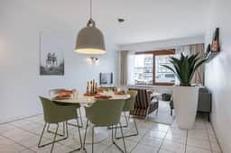 Family retreat near beach w/ full kitchen - Image 2
