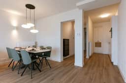 Waterfront retreat w/ beach access - Image 2