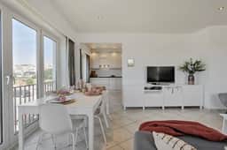 Waterfront retreat near Zeebrugge beach - Image 2