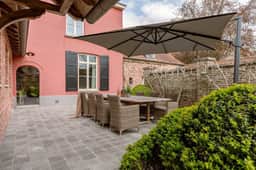 Spacious 5BR villa w/ Terrace & garden - Image 4