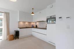 Cozy 2BR retreat w/ kitchen & TV - Image 4