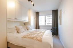 Beachside Apartment w/ Private Parking & Balcony - Image 3