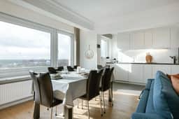Bright 2BR retreat w/ kitchen & workspace - Image 2