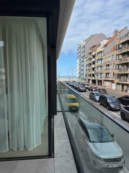 Apartment w/ beach access & balcony - Image 4