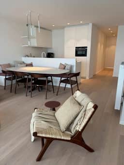 Apartment w/ beach access & balcony - Image 2