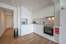 Waterfront studio w/ private entrance - Image 4