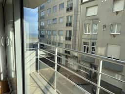 Waterfront apartment w/ beach access & balcony - Image 4