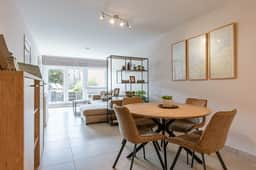 2BR retreat w/ backyard & BBQ grill - Image 2