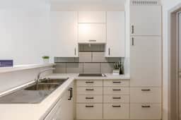 2BR retreat w/ backyard & BBQ grill - Image 5