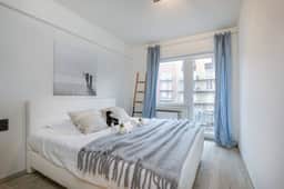Bright 2BR w/ full kitchen near the coast - Image 3