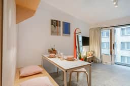 Seaside studio w/ balcony views & self check-in - Image 4