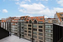 Beachfront Apt w/Terrace, City View & Fast WiFi - Image 4