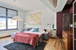Top-floor penthouse w/ beach access - Image 3