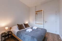 3BR apartment w/ kitchen - Image 3