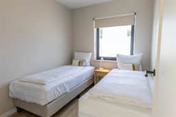 Cozy 2BR apartment w/ beach access - Image 5