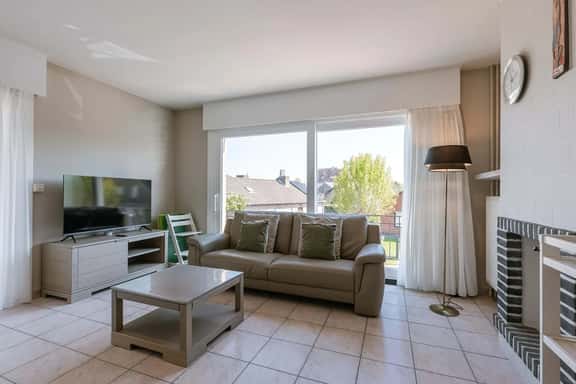 Coastal family home w/ backyard & BBQ - Image 1