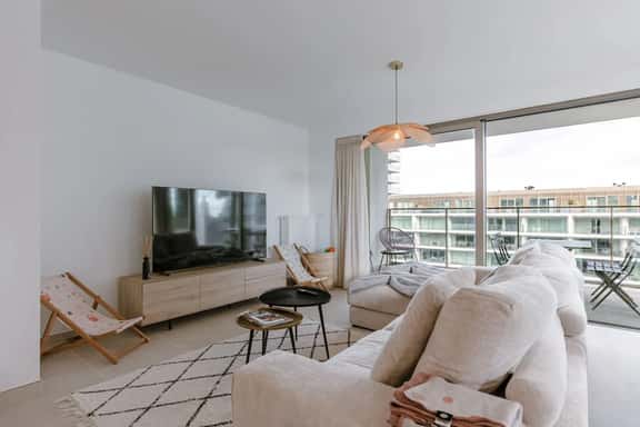 Cozy 2BR retreat w/ kitchen & TV - Image 1