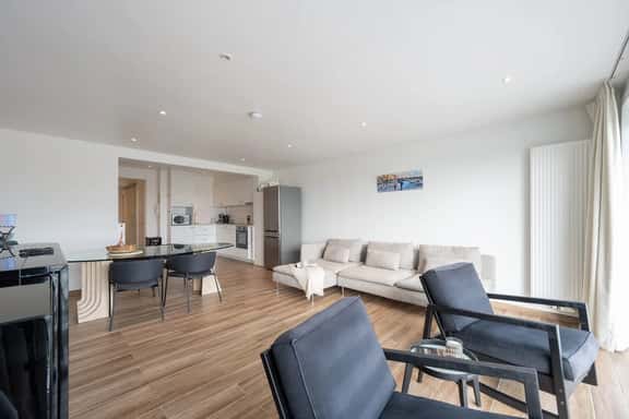 Waterfront studio w/ private entrance - Image 1
