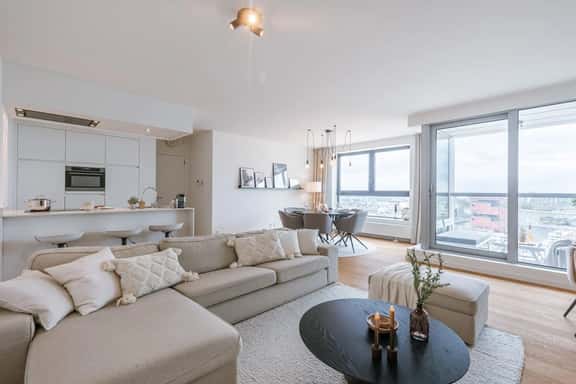 2BR stay w/ Scheldt view terrace - 5 mins to MAS - Image 1