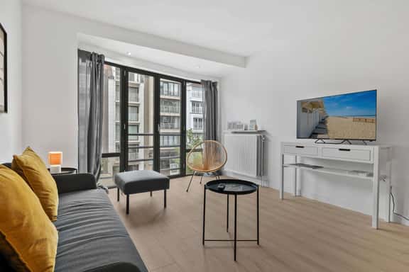 Casiola - Stylish 2BR Apartment in Knokke - Image 1