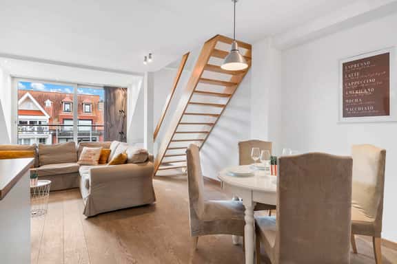 Casiola - Charming Duplex with Terrace in Knokke - Image 1