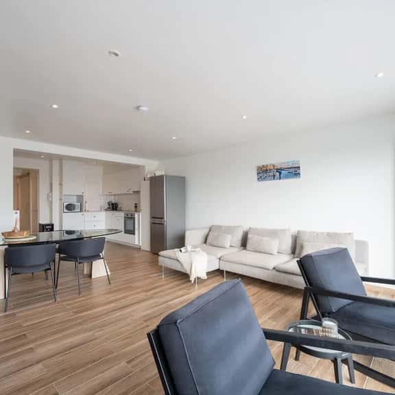 Waterfront studio w/ private entrance - Image 1