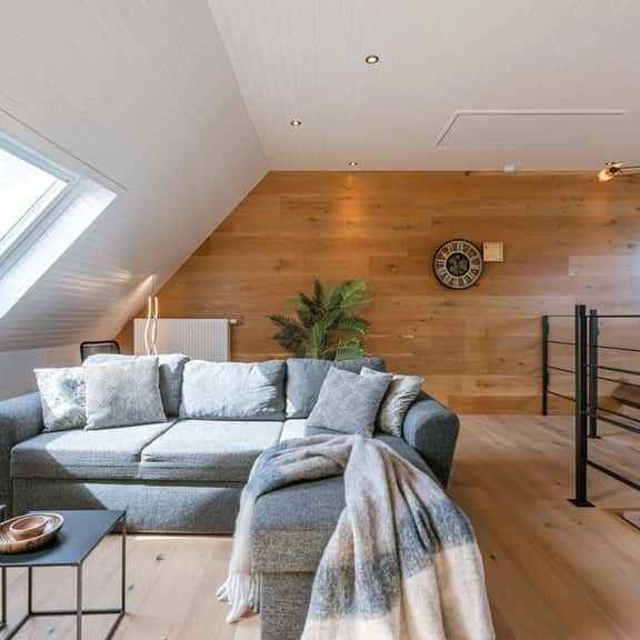 Spacious retreat w/ rooftop terrace & kitchens - Image 1
