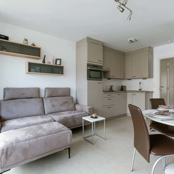 Bright coast escape w/ double terrace - Image 1