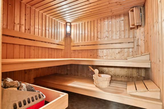 Grand Ostend townhouse with sauna near the sea - Image 3