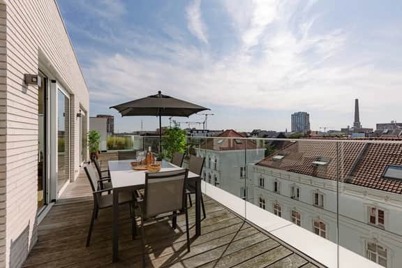 2BR retreat by Ghent's heart w/ terrace - Image 4