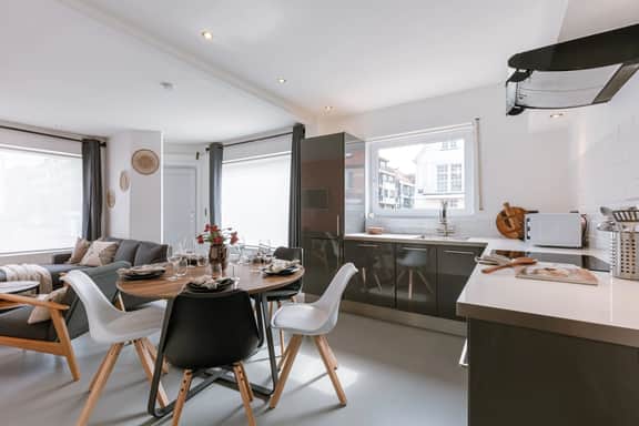 Knokke retreat near the coast w/ full kitchen - Image 2