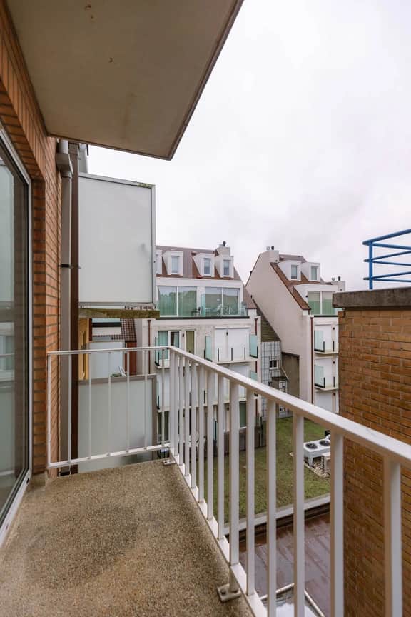 1BR unit w/ Wifi & workspace - Image 5