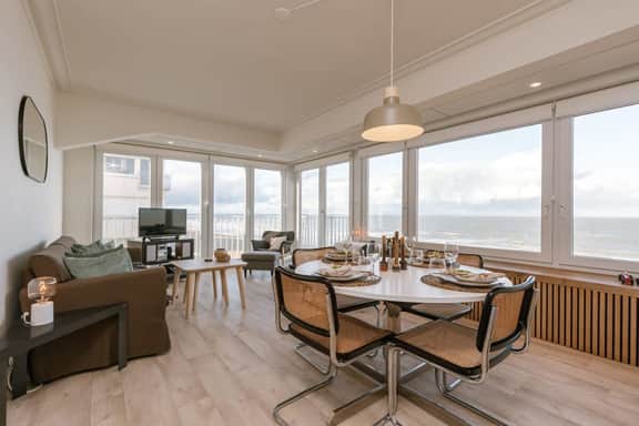 Casiola waterfront apt - sea views - Image 2