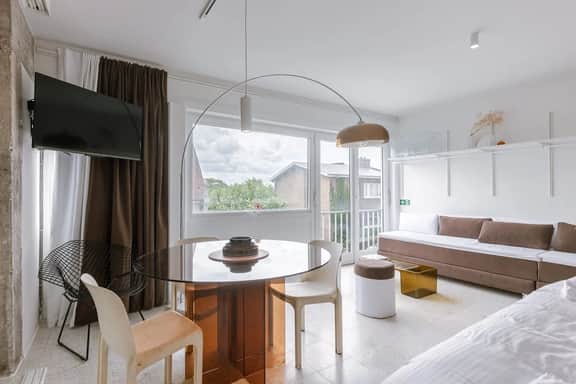 Beachfront Studio in Knokke Heist with Kitchen - Image 2