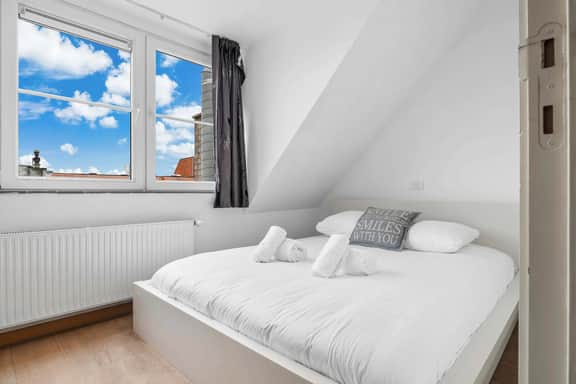 Casiola - Charming Duplex with Terrace in Knokke - Image 5